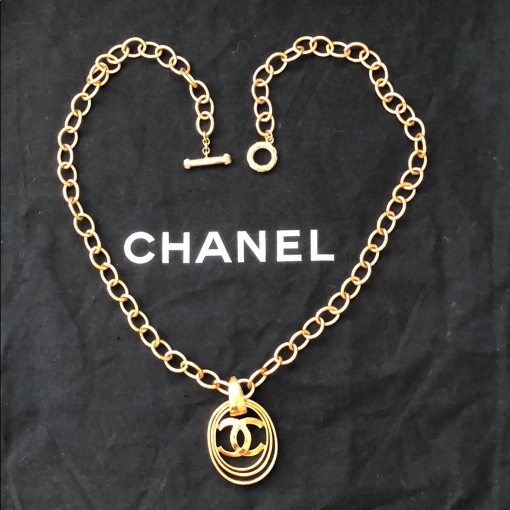 CHANEL Belt / Necklace Gold